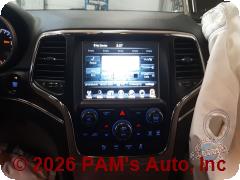 Vehicle photo 10