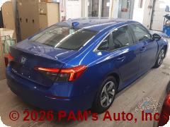 Vehicle photo 3