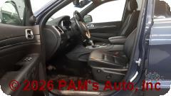 Vehicle photo 7