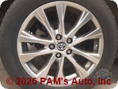 Vehicle photo 6