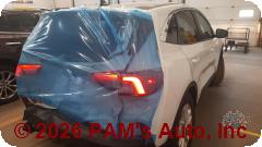 Vehicle photo 3