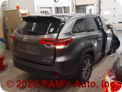 Vehicle photo 3