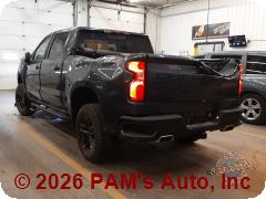 Vehicle photo 4