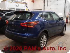 Vehicle photo 3