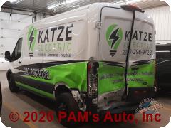 Vehicle photo 4