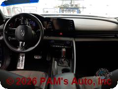 Vehicle photo 11