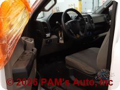 Vehicle photo 7