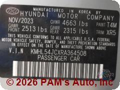Vehicle photo 13