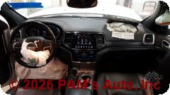Vehicle photo 11
