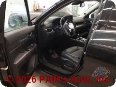 Vehicle photo 7
