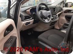 Vehicle photo 7