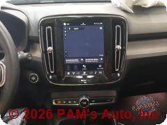 Vehicle photo 10