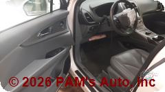 Vehicle photo 7