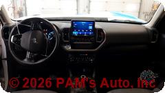 Vehicle photo 11