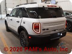 Vehicle photo 4