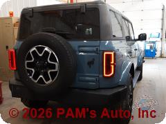 Vehicle photo 3
