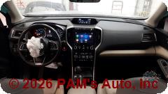 Vehicle photo 11