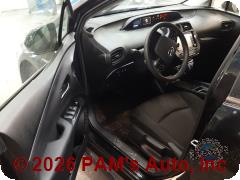 Vehicle photo 7