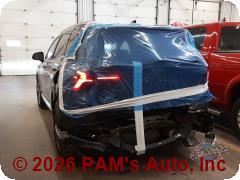 Vehicle photo 4