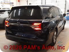 Vehicle photo 3