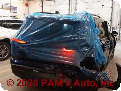 Vehicle photo 3