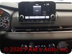 Vehicle photo 10