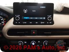 Vehicle photo 10