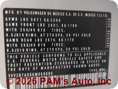 Vehicle photo 13