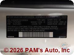 Vehicle photo 13