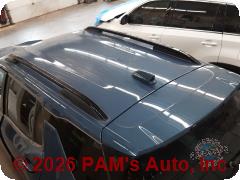 Vehicle photo 5