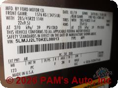 Vehicle photo 13
