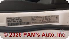 Vehicle photo 13