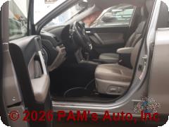 Vehicle photo 7