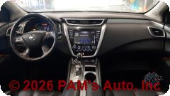 Vehicle photo 11