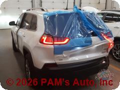 Vehicle photo 4