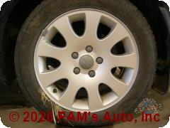 Vehicle photo 5