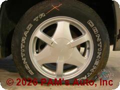 Vehicle photo 5