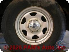 Vehicle photo 5