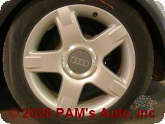 Vehicle photo 5