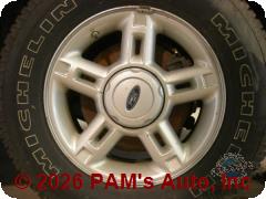 Vehicle photo 5