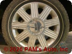Vehicle photo 5