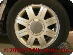 Vehicle photo 5