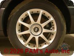 Vehicle photo 5