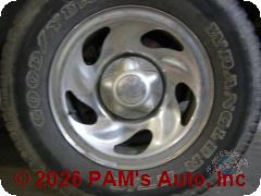 Vehicle photo 5
