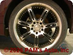 Vehicle photo 5