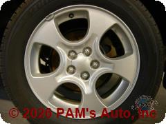 Vehicle photo 5