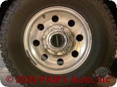 Vehicle photo 5
