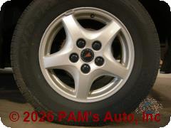 Vehicle photo 5