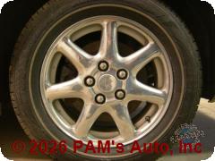 Vehicle photo 5