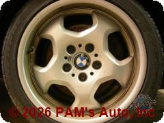 Vehicle photo 5